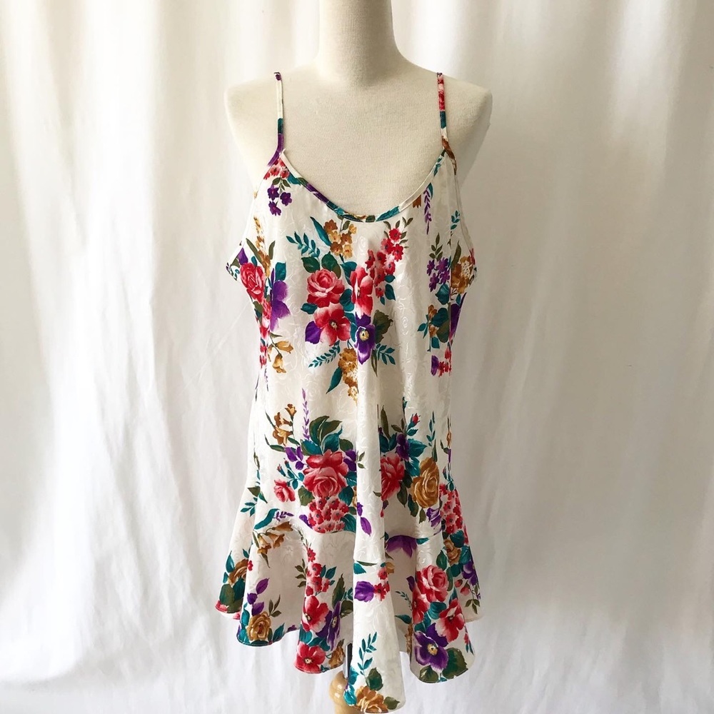 Vintage California Dynasty floral peplum slip L